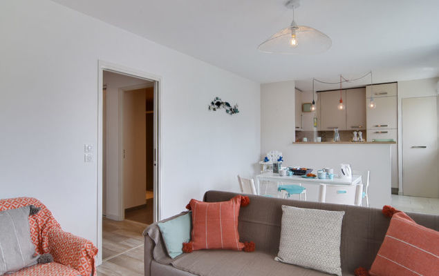 Confidence - Photo 5