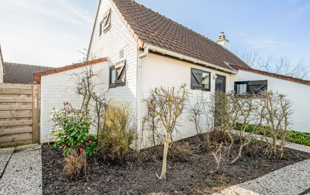 Beluga with parking and shared pool - Photo 30